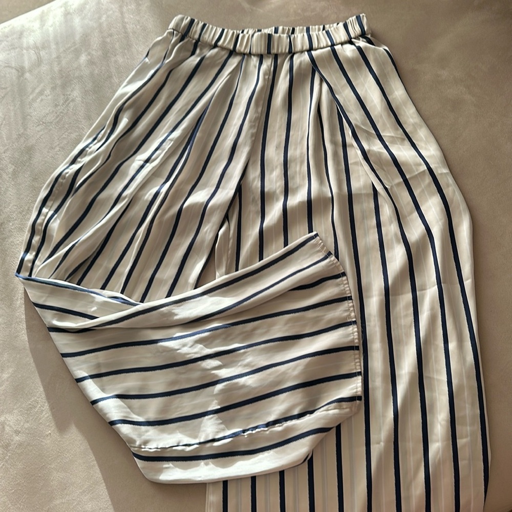 SILKY STRIPED WIDE LEG PANT